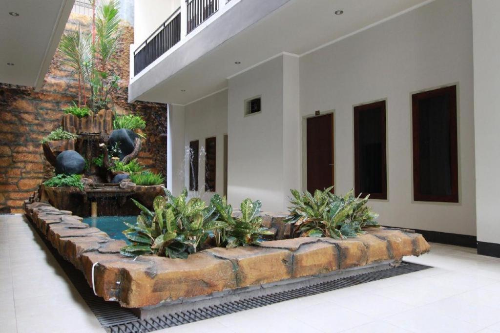 Maktal Hotel Mataram Exterior foto