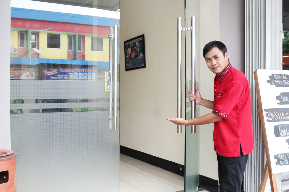 Maktal Hotel Mataram Exterior foto