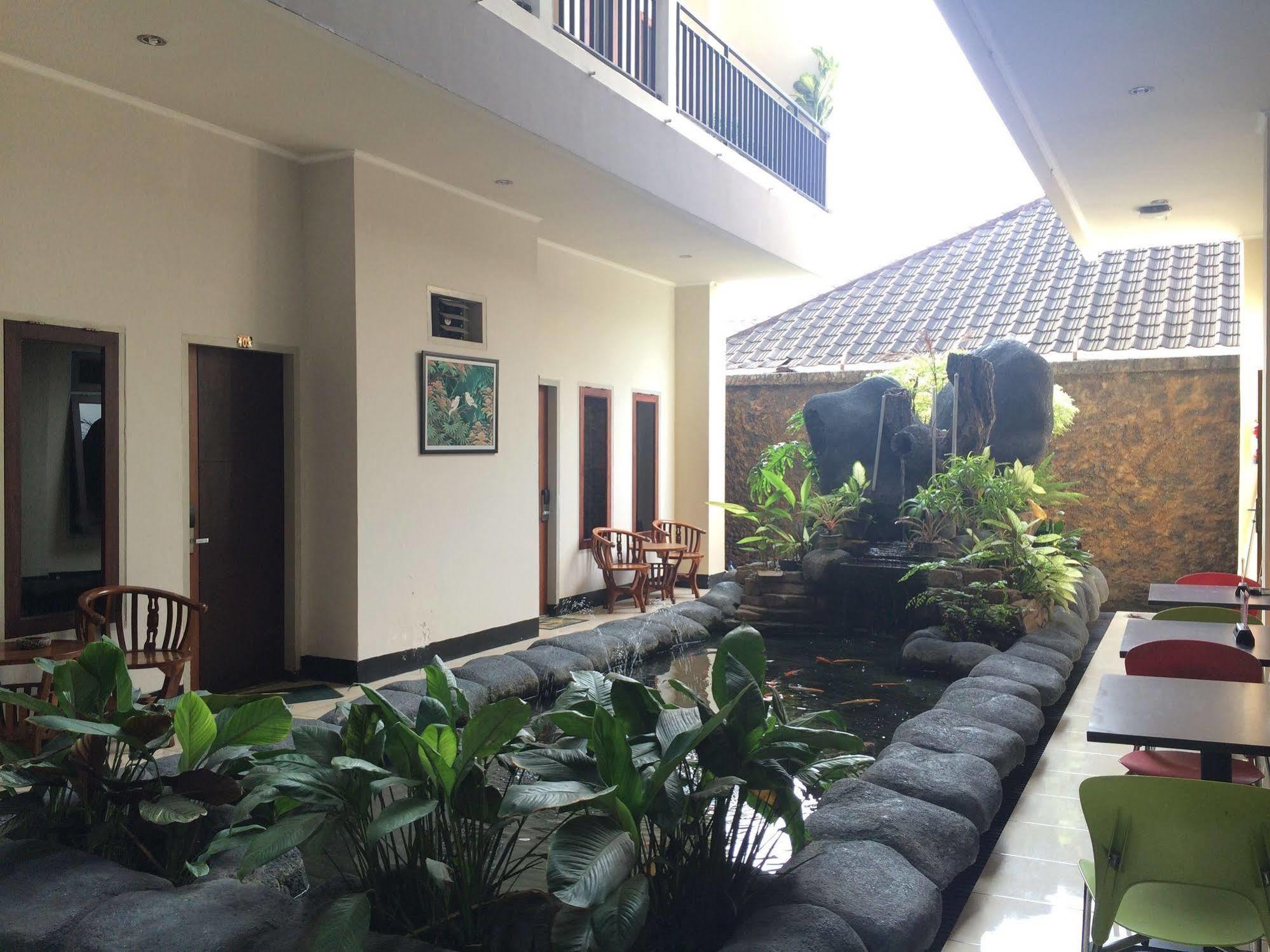 Maktal Hotel Mataram Exterior foto