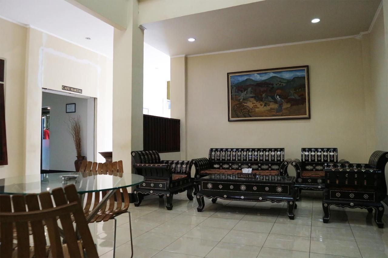 Maktal Hotel Mataram Exterior foto