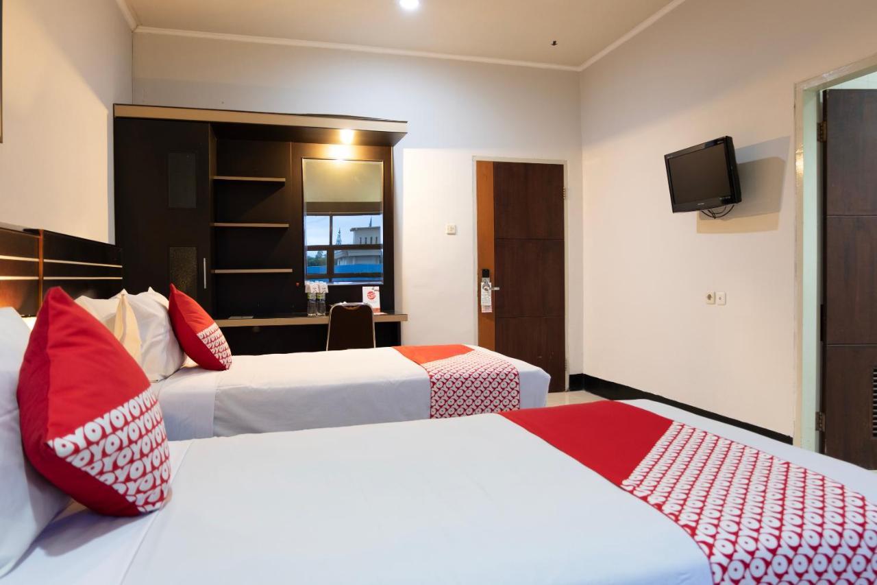 Maktal Hotel Mataram Exterior foto