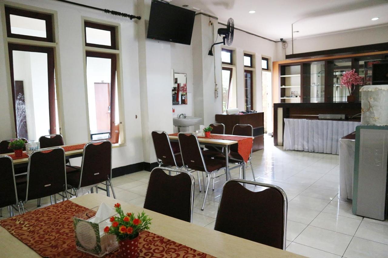 Maktal Hotel Mataram Exterior foto
