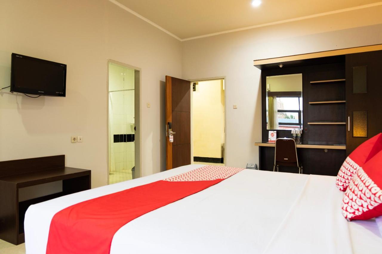 Maktal Hotel Mataram Exterior foto